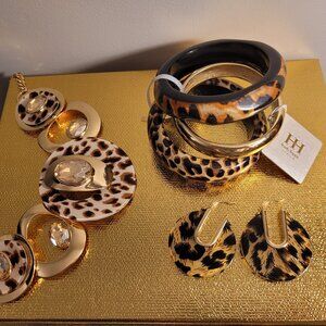 Three Bangles - Leopard Print and Gold (great look with matching necklace) ✨